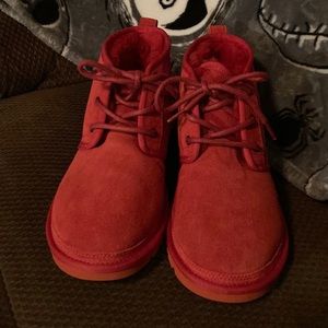 Red Ugg Neumel 8